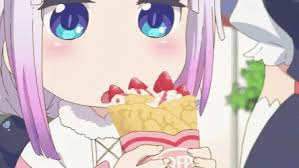 Kanna comiendo creppes