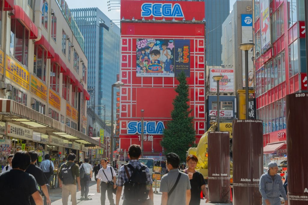 Foto del famoso salón de máquinas arcade Akihabara Gigo 1