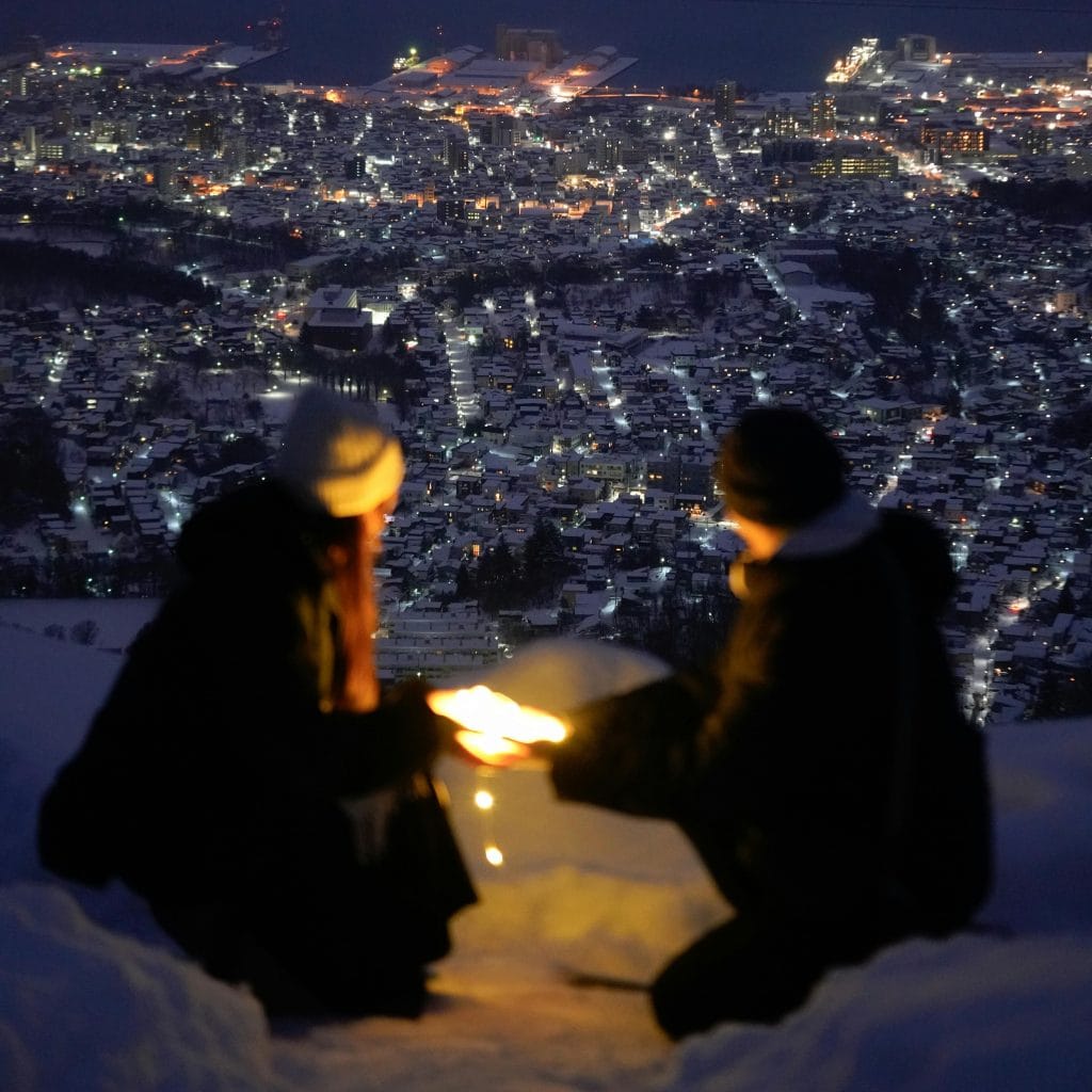 Vista nocturna desde el monte Hakodate