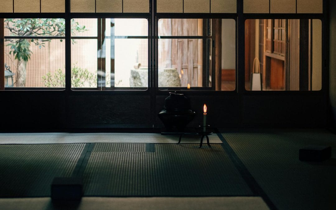 Tras la puerta cerrada: historias de Hikikomori en Japón